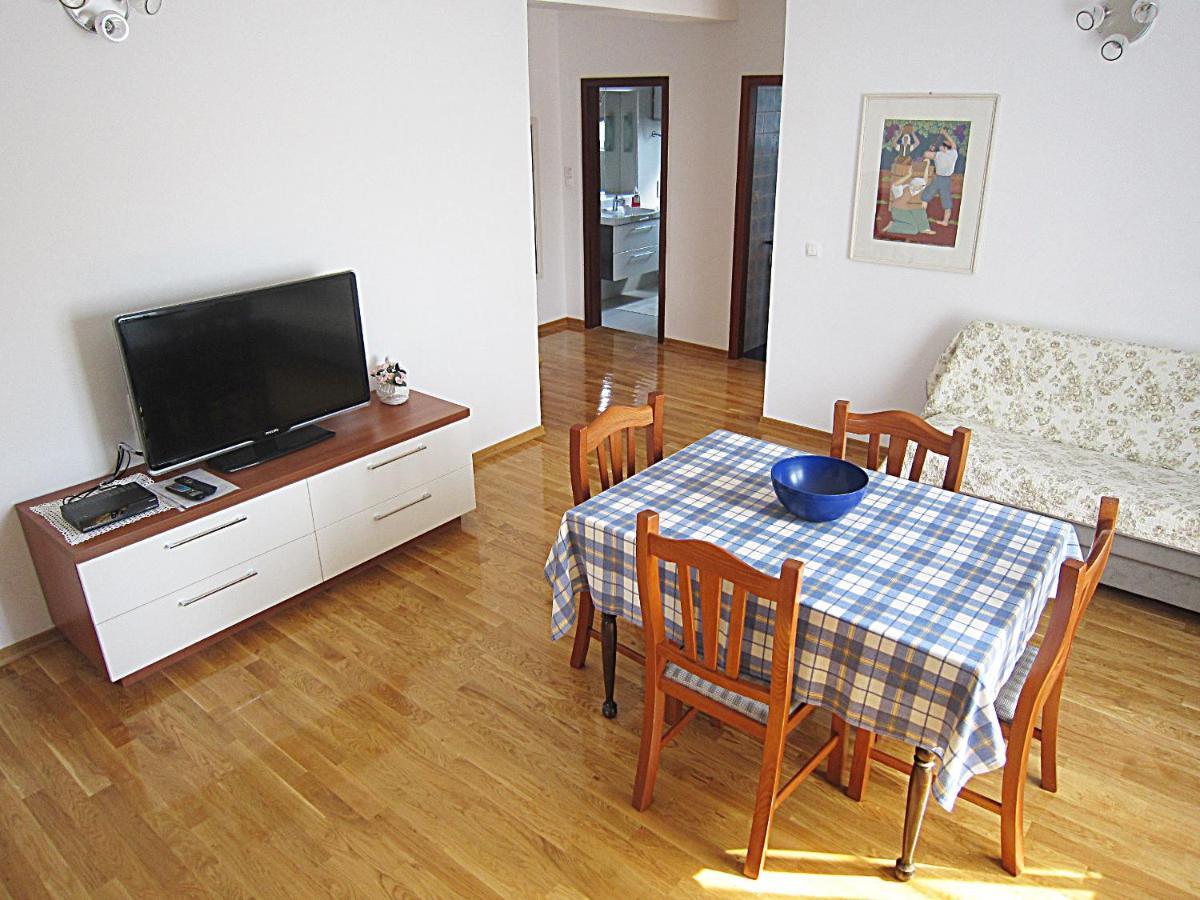 Villa Lucia Premium Rooms Примоштен Экстерьер фото